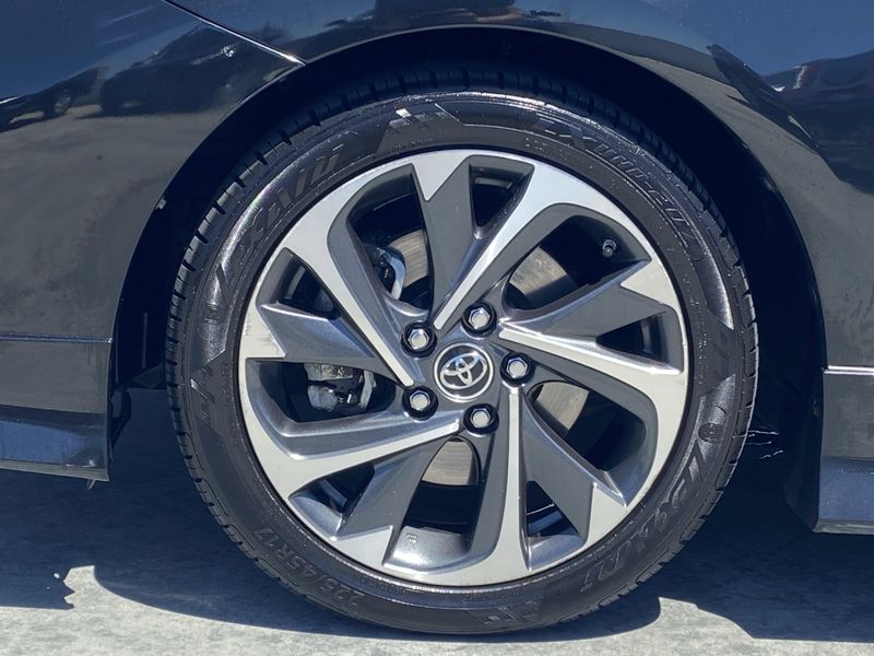 Used 2018 Toyota Corolla iM BaseImage 8