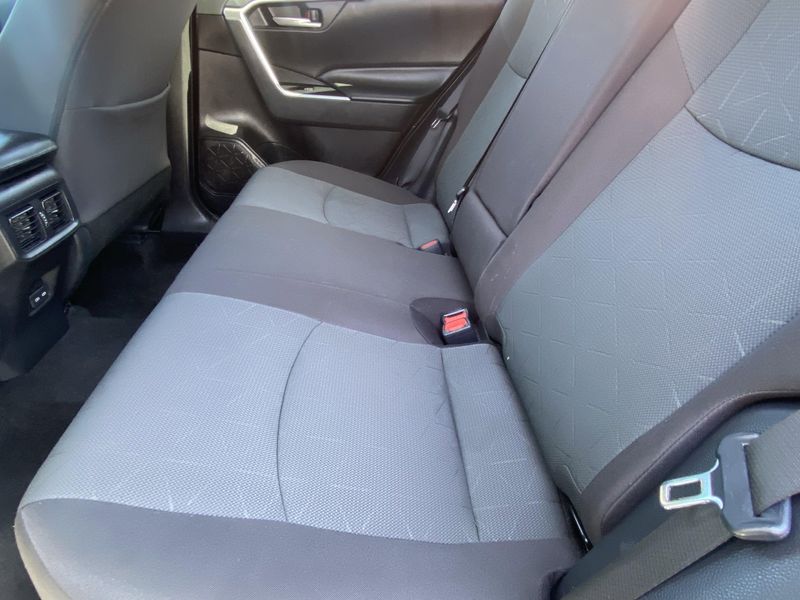 2023 Toyota RAV4 XLEImage 16