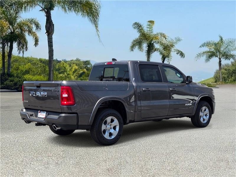 New 2026 RAM 1500 Big Horn Crew Cab 4x2 5'7' Box