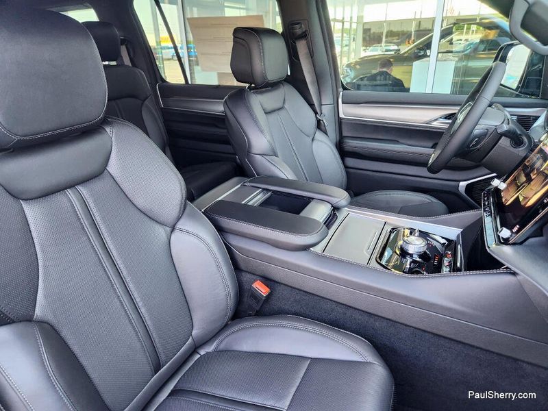 2026 Jeep Grand Wagoneer Limited Reserve 4x4
