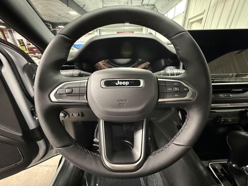 New 2026 Jeep Compass Latitude Altitude 4x4Image 26