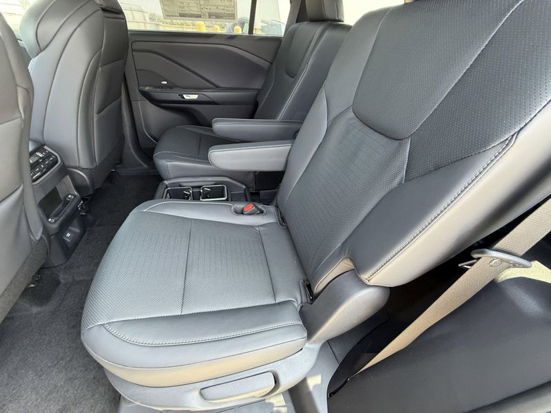 2025 LEXUS TX 500 500h F SPORT PremiumImage 27