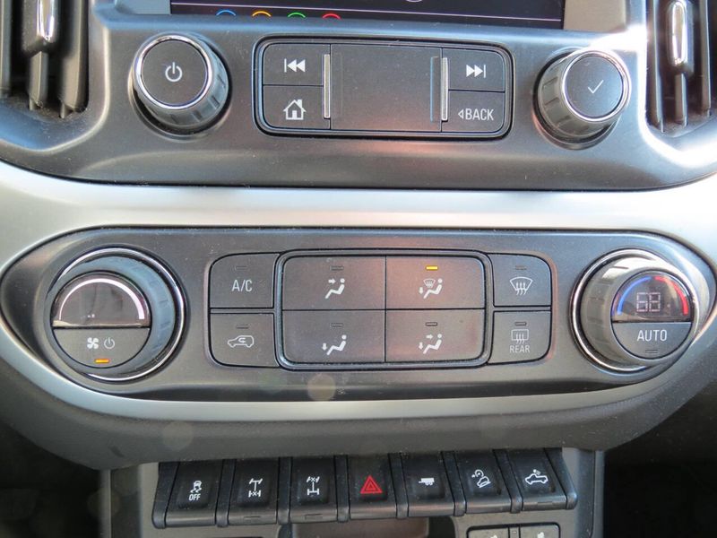 2022 Chevrolet Colorado ZR2 4x4 4dr Crew Cab 5 ft. SBImage 31