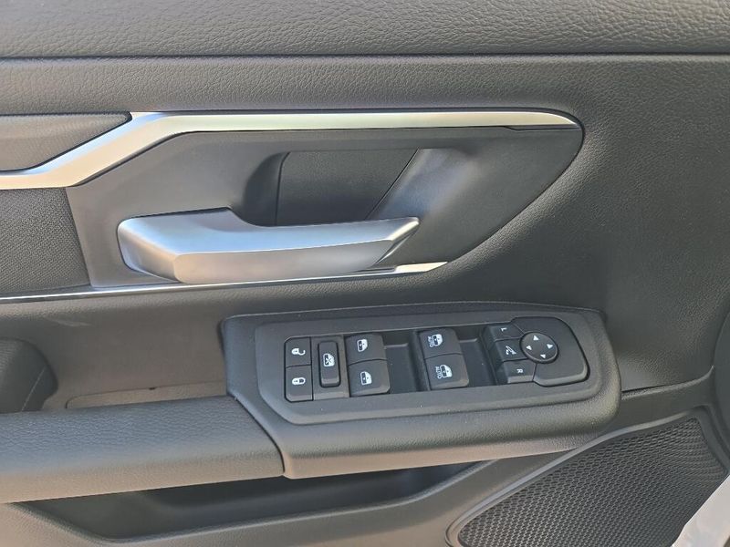 2025 Ram 1500 Big Horn photo 11
