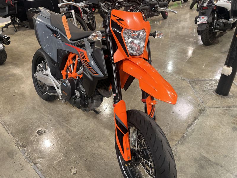 Used 2021 KTM 690 SMC R Image 16