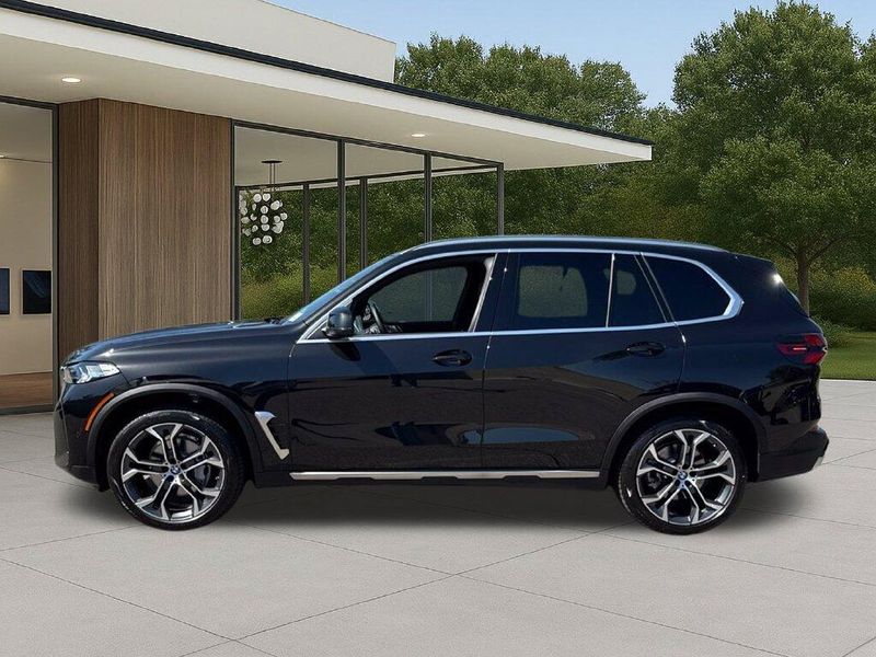 Used 2026 BMW X5 sDrive40iImage 13