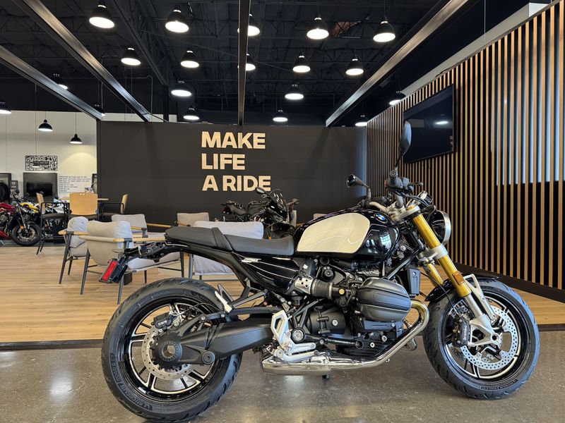 2025 BMW R 12 nineT - BLACK STORM METALLIC