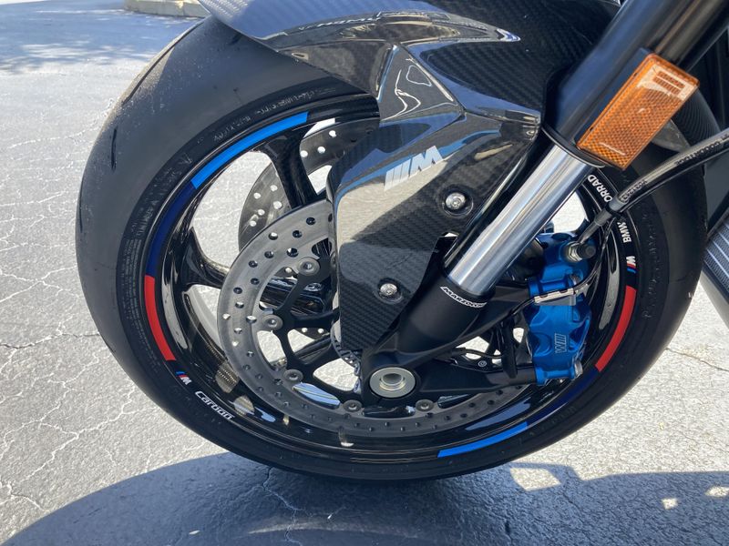 2025 BMW M 1000 XR