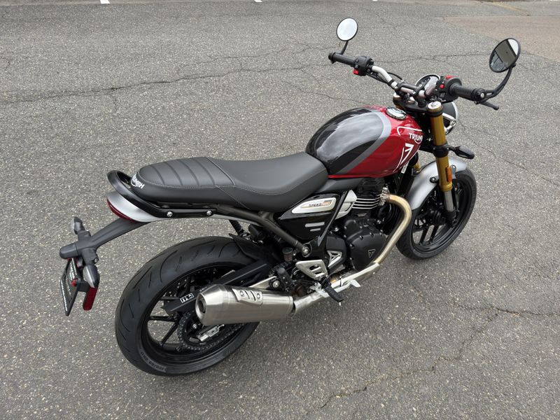 2025 Triumph SPEED 400 - CARNIVAL RED - STORM GREY 