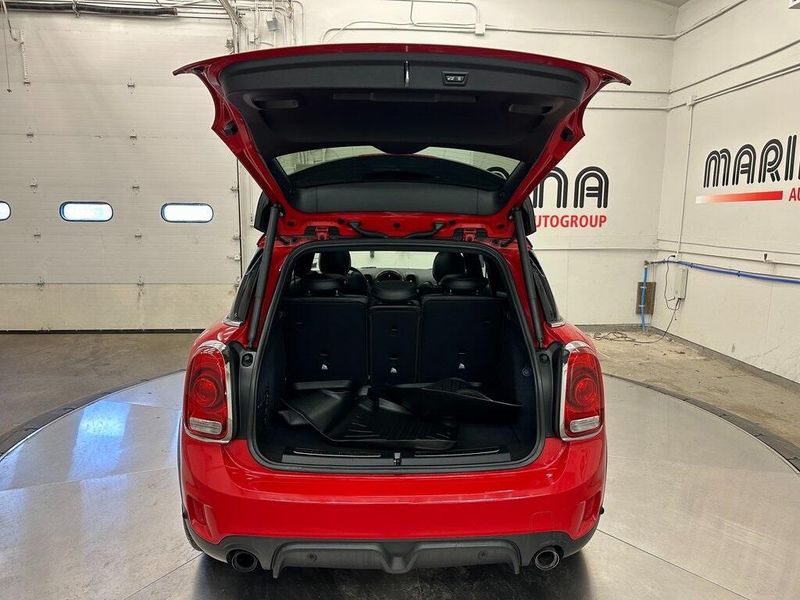 2018 MINI Countryman BaseImage 17