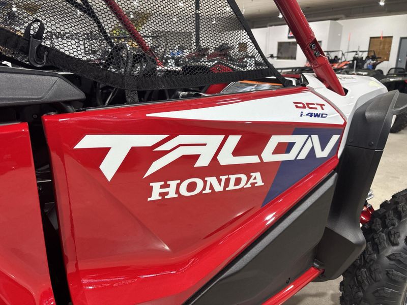 New 2026 Honda TALON1000R4 FOX LIVEVALVE Image 19