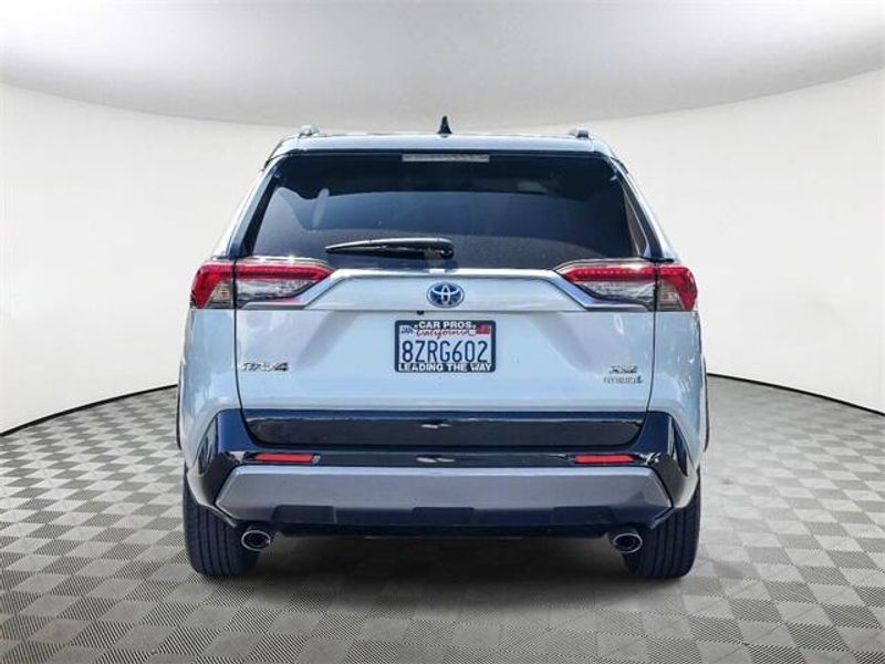 Used 2021 Toyota RAV4 Hybrid XSEImage 7
