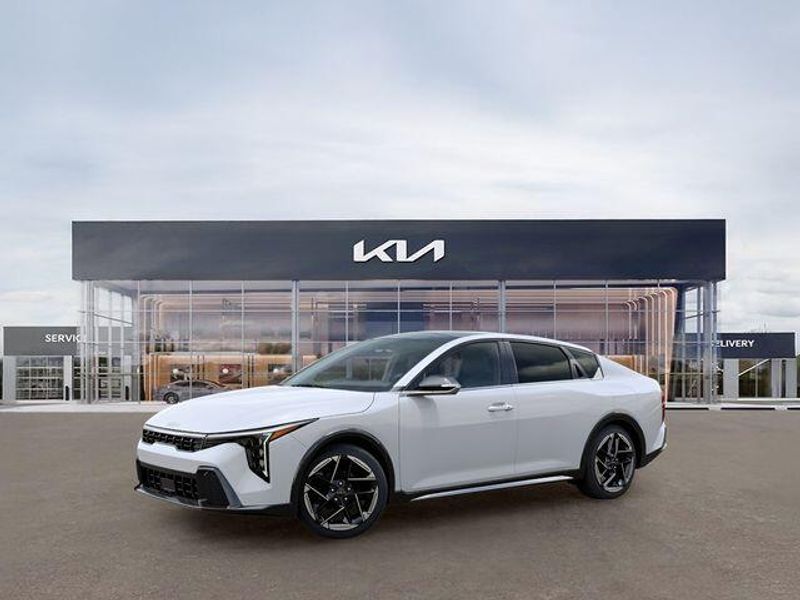 New 2026 Kia K4 GT-LineImage 4