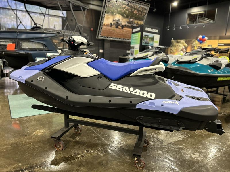 New 2025 Sea-Doo SPARK FOR 2 90 CONVENIENCE PACKAGE (SOUND SYSTEM) Image 9