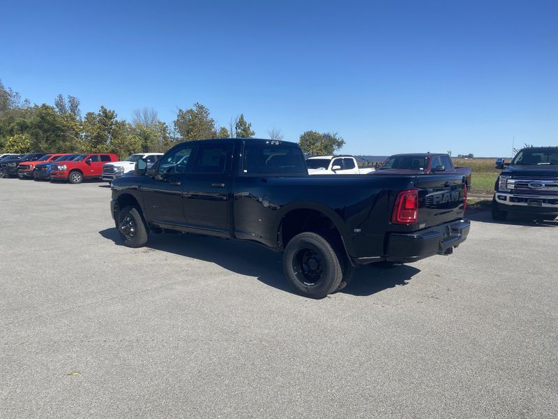 2026 Ram 3500 Big Horn photo 3