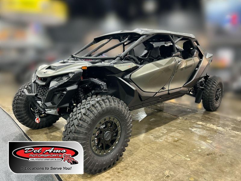 New 2026 Can-Am MAVERICK R MAX X RC WITH SMART-SHOX 999T DCT 
