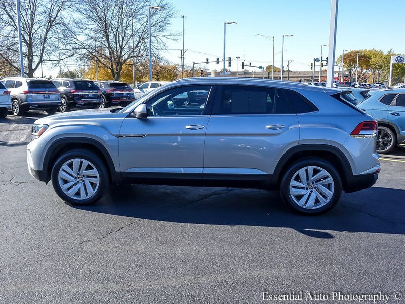2023 Volkswagen Atlas Cross Sport V6 SE Technology photo 3