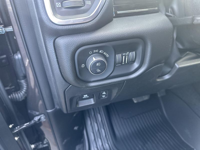 2025 RAM 1500 Laramie Crew Cab 4x4 5