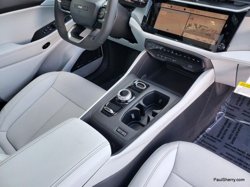 New 2026 Jeep Cherokee Limited 4x4