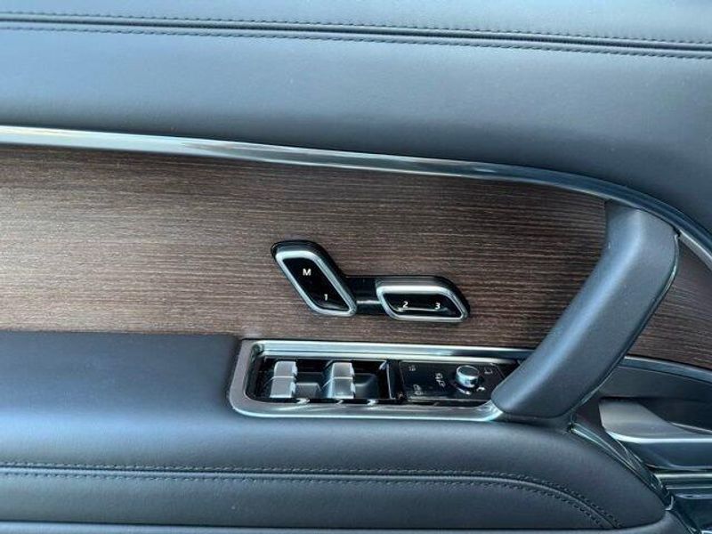 2024 Land Rover Range Rover Autobiography