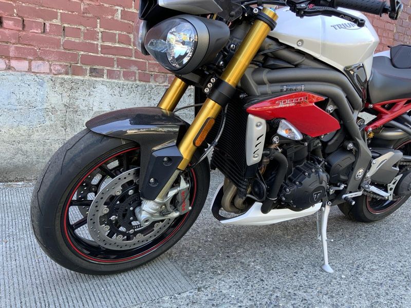 2017 Triumph SPEED TRIPLE R