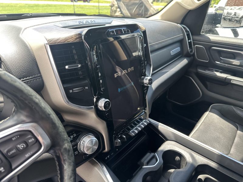 2019 RAM 1500 LaramieImage 26