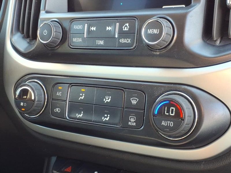 2015 Chevrolet Colorado LT photo 8