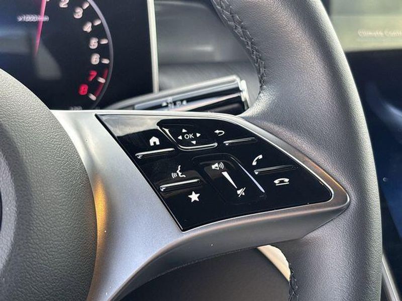 Used 2026 Mercedes-Benz GLC 350e 350eImage 23