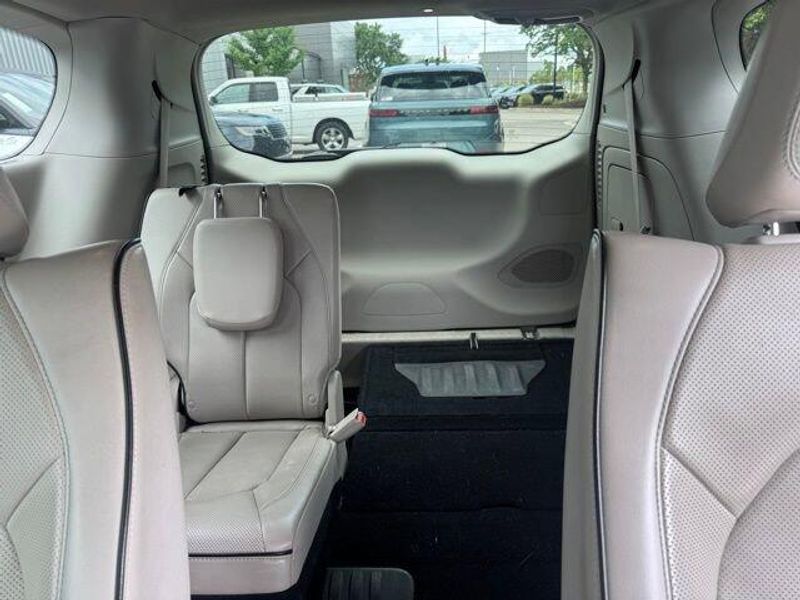 2018 Chrysler Pacifica Hybrid Limited