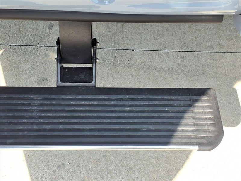 Used 2025 Ford F-450 PlatinumImage 17