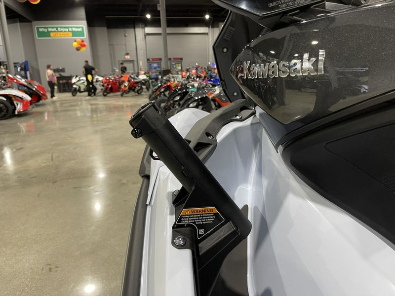 2025 Kawasaki JET SKI ULTRA 160LX-S ANGLER Image 16
