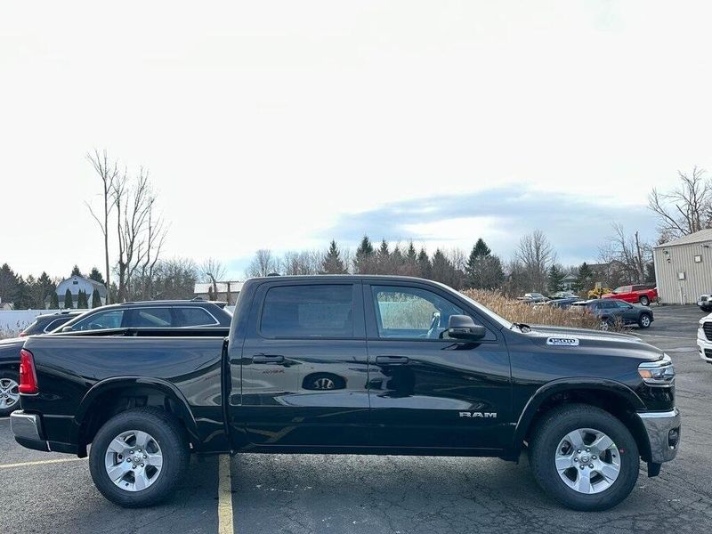 2025 RAM 1500 Big Horn Crew Cab 4x4 5