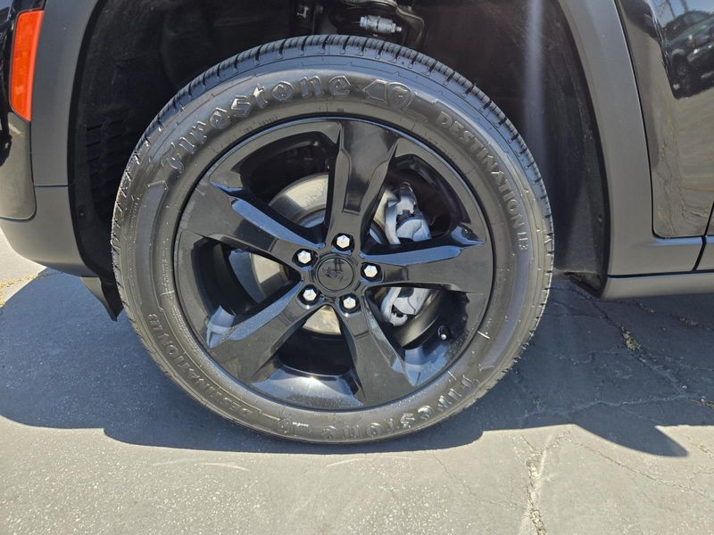 Used 2022 Jeep Grand Cherokee Altitude 4x4
