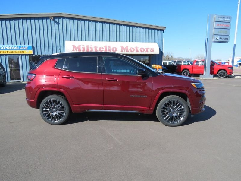 2022 Jeep Compass High Altitude 4x4 4dr SUVImage 1