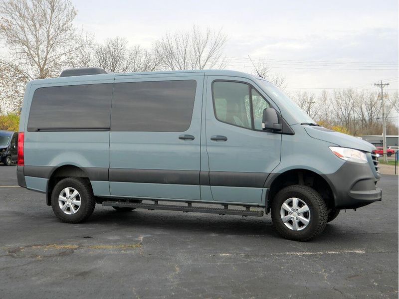 2020 Freightliner Sprinter 2500 Standard Roof V6Image 8