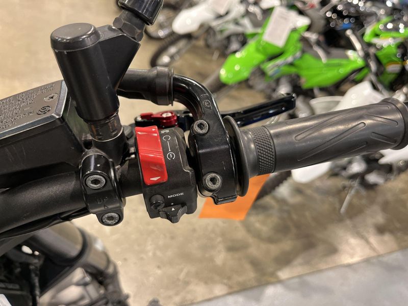 Used 2016 Yamaha XSR900 CA Image 21