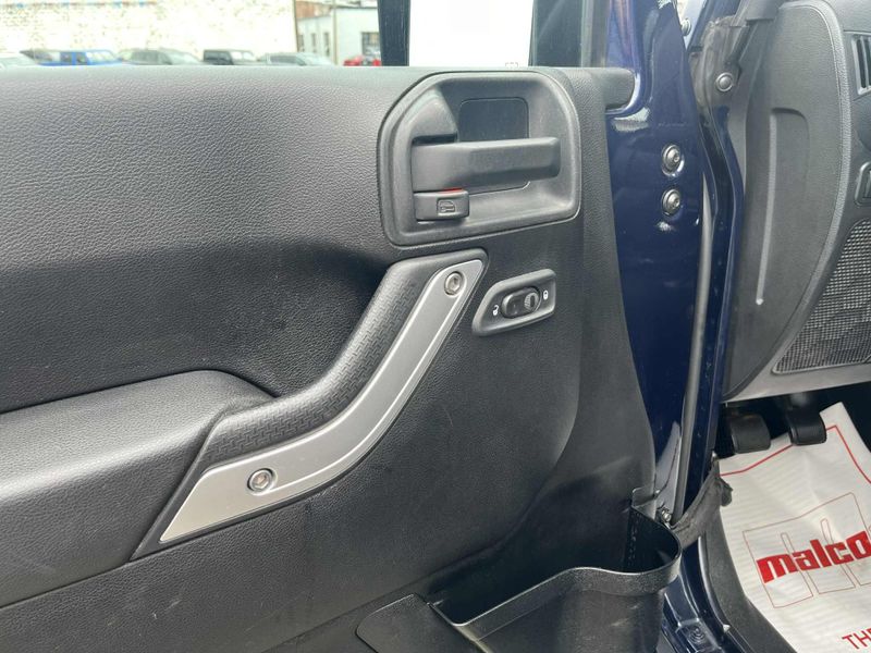 Used 2013 Jeep Wrangler JK Image 8