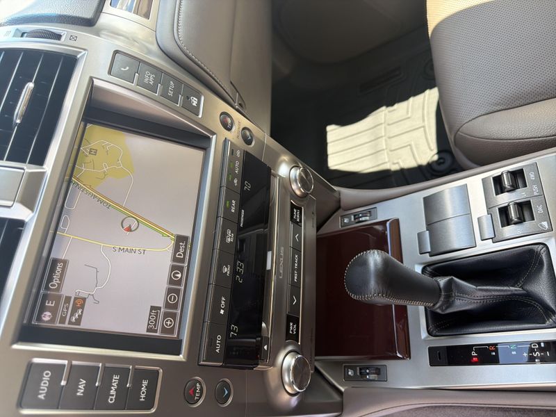 Used 2018 Lexus GX 460 PremiumImage 40