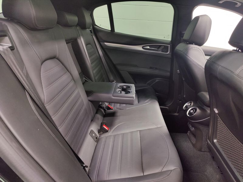 2024 Alfa Romeo Stelvio Veloce AWD w/Activ AsstImage 23