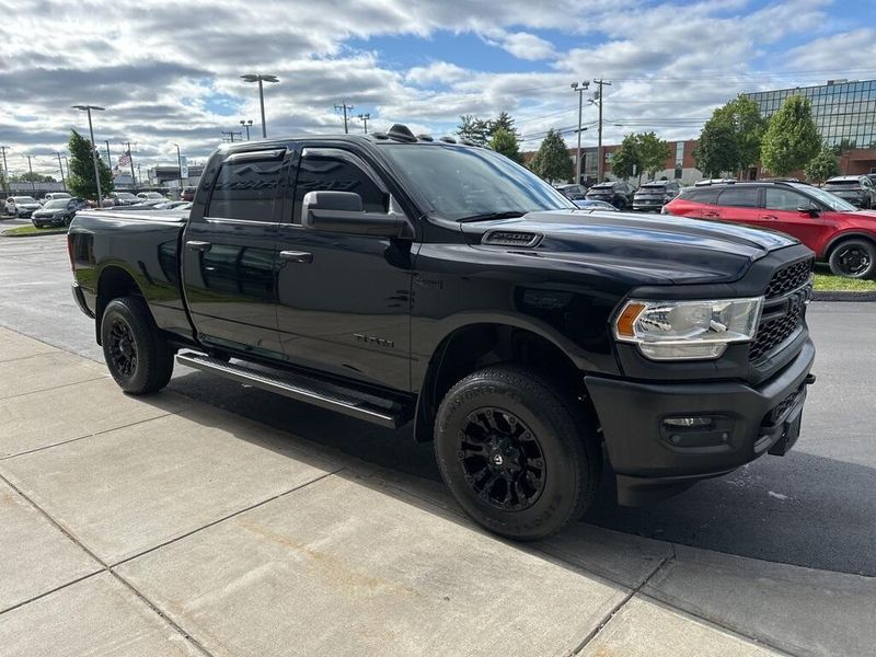 2022 RAM 2500 TradesmanImage 3