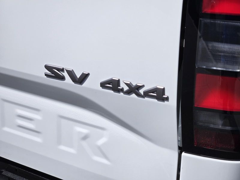 Used 2024 Nissan Frontier Crew Cab 4x4 SV