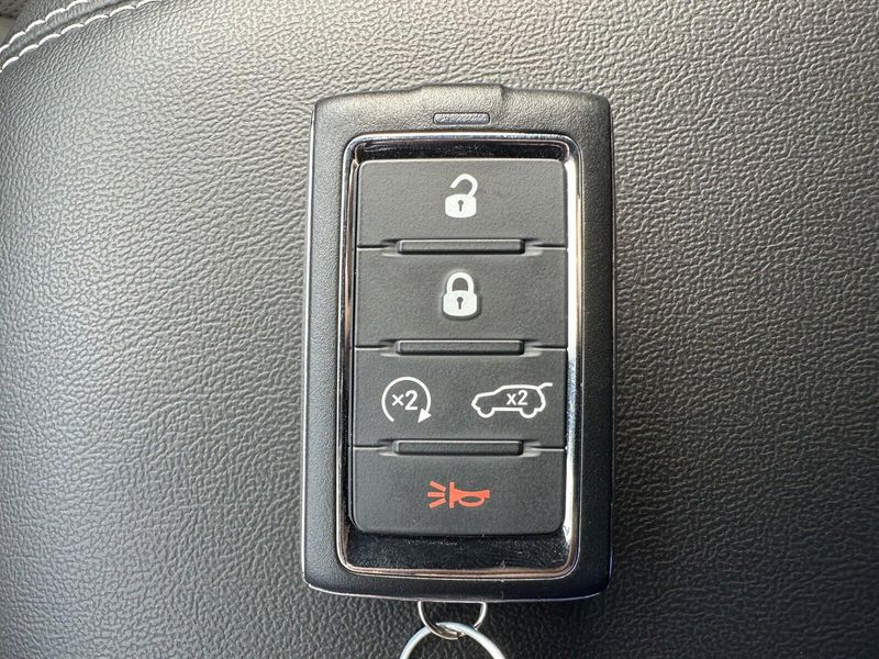 2024 Jeep Grand Cherokee L Altitude XImage 32
