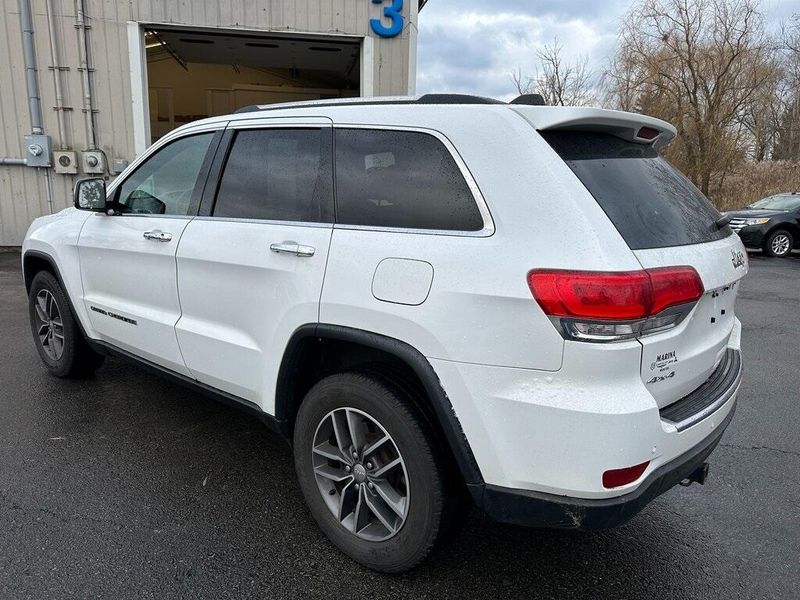 2017 Jeep Grand Cherokee LimitedImage 16