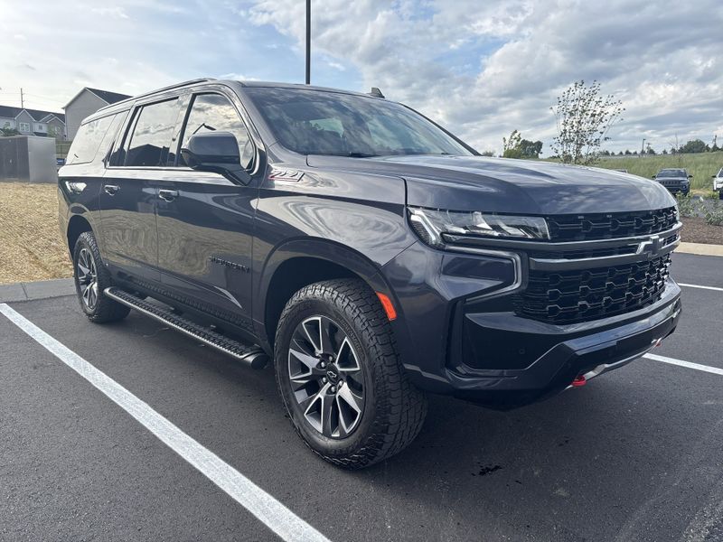 Used 2022 Chevrolet Suburban Z71Image 3