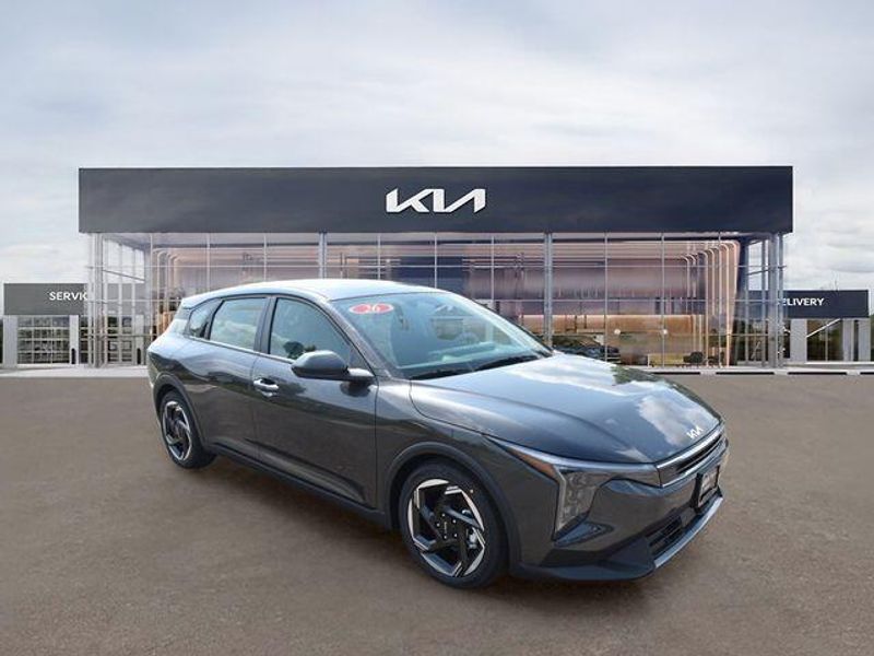 New 2026 Kia K4 EXImage 11