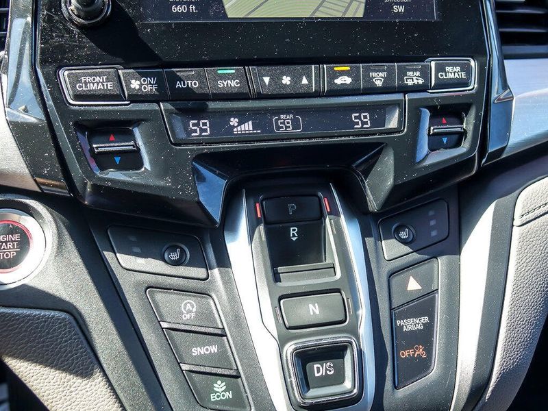 2018 Honda Odyssey Touring photo 20