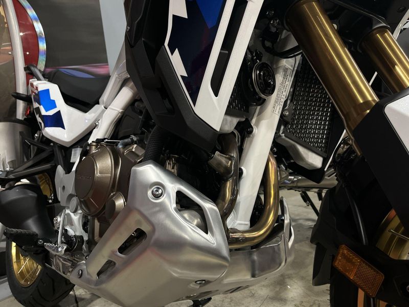 New 2025 Honda AFRICA TWIN ADV SP ES Image 19