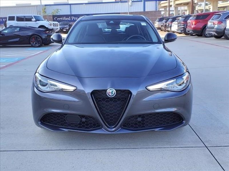 2021 Alfa Romeo Giulia TiImage 11