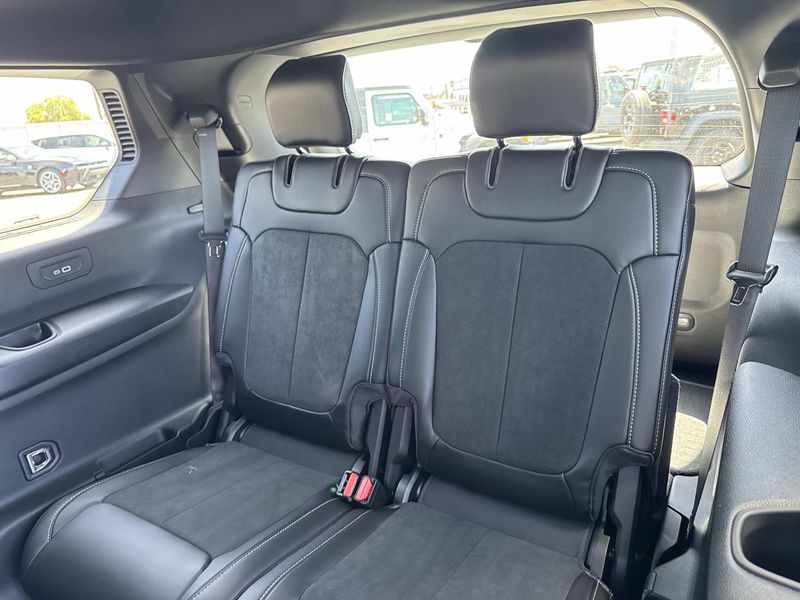New 2026 Jeep Grand Cherokee L Laredo Altitude 4x4