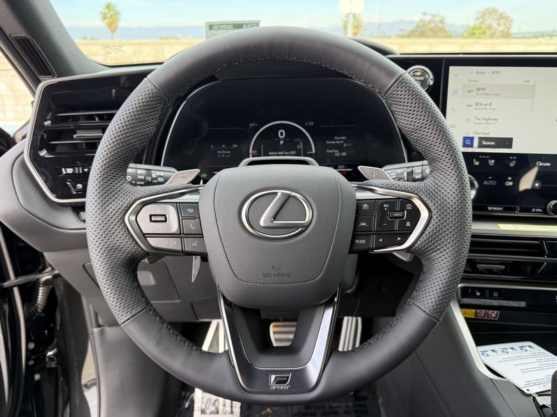 New 2026 Lexus TX 500h F SPORT Performance PremiumImage 19